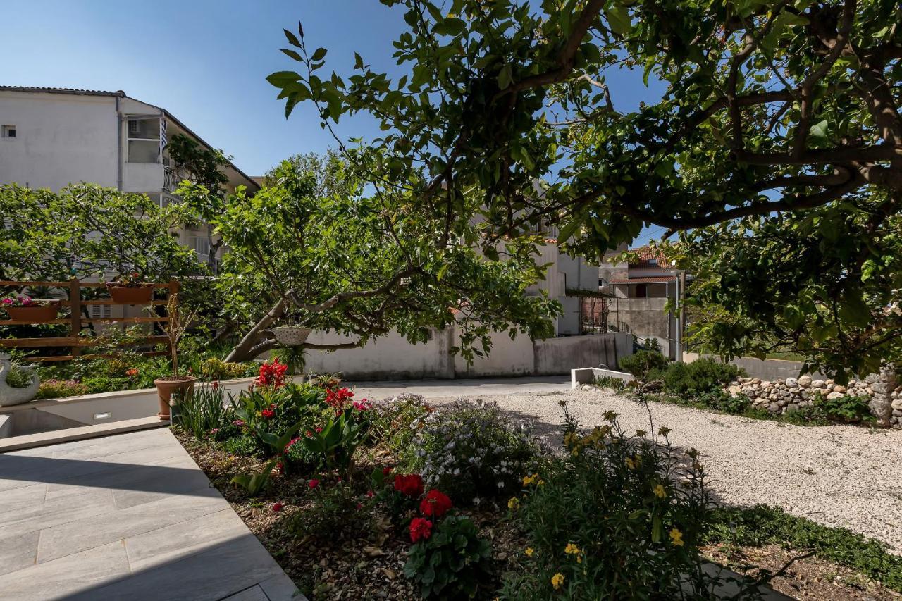 דירות Kuca Za Odmor Lemon Tree מאקרסקה מראה חיצוני תמונה