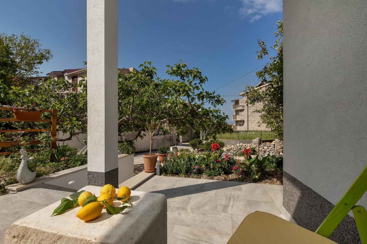דירות Kuca Za Odmor Lemon Tree מאקרסקה מראה חיצוני תמונה