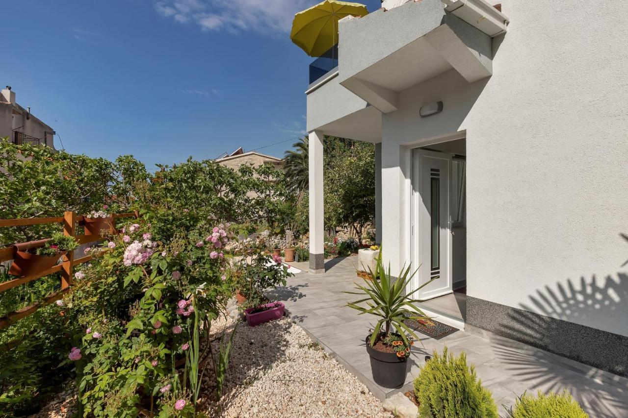 דירות Kuca Za Odmor Lemon Tree מאקרסקה מראה חיצוני תמונה
